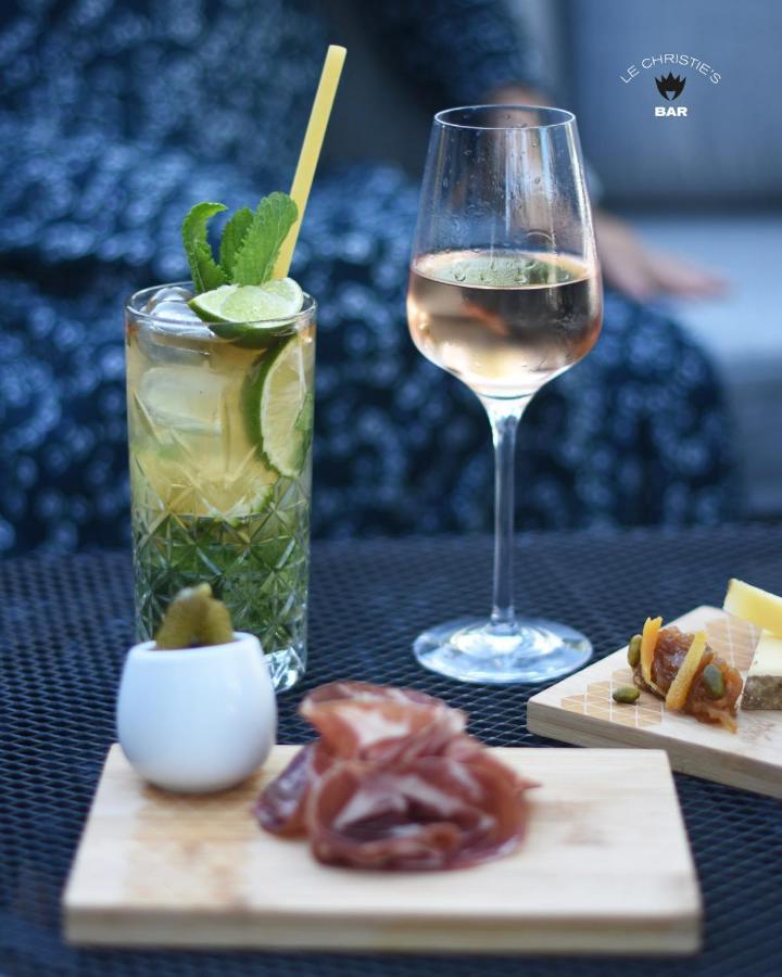 Le Boeuf Couronne - Hotel & Restaurant Chartres- Logis Hotels Zewnętrze zdjęcie