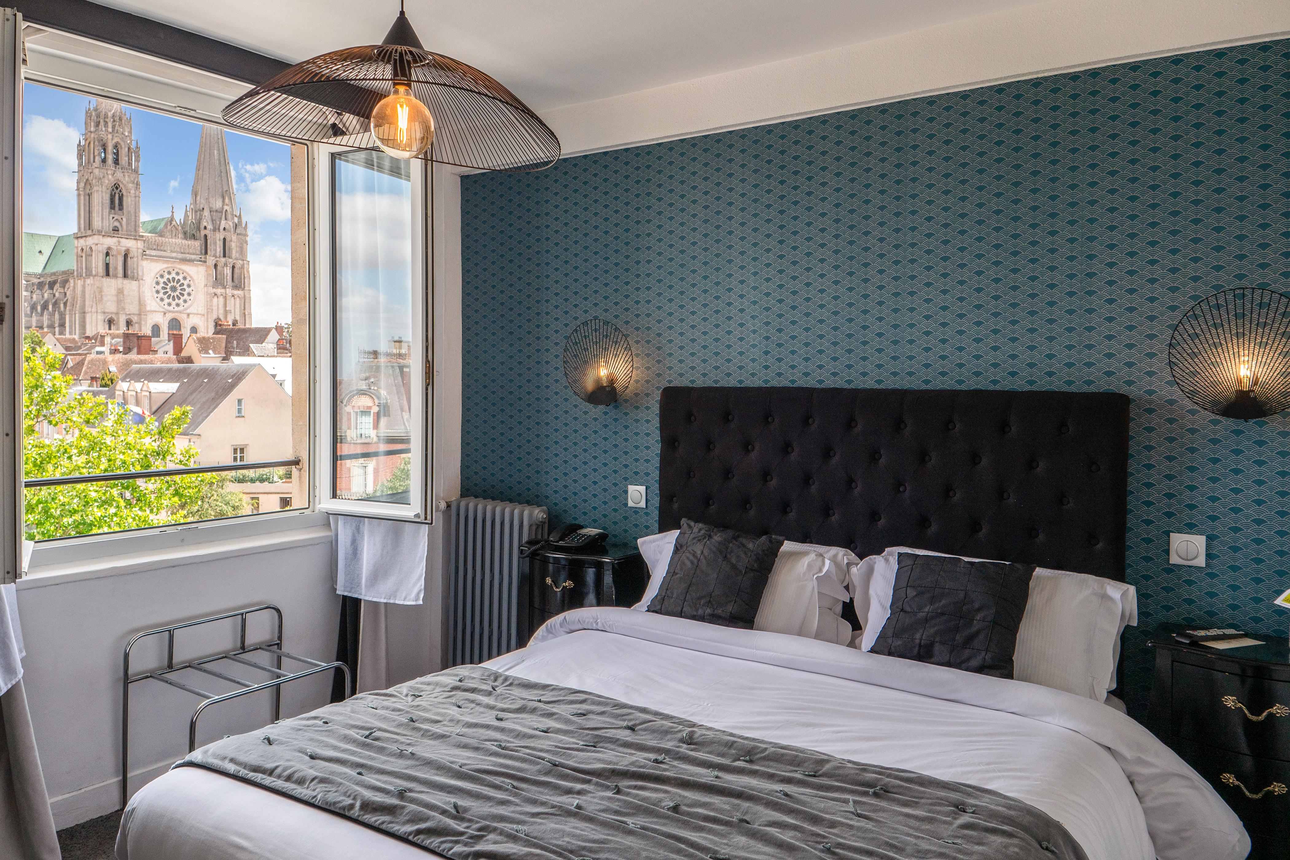 Le Boeuf Couronne - Hotel & Restaurant Chartres- Logis Hotels Zewnętrze zdjęcie