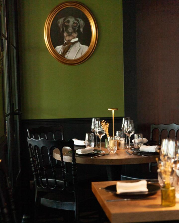 Le Boeuf Couronne - Hotel & Restaurant Chartres- Logis Hotels Zewnętrze zdjęcie