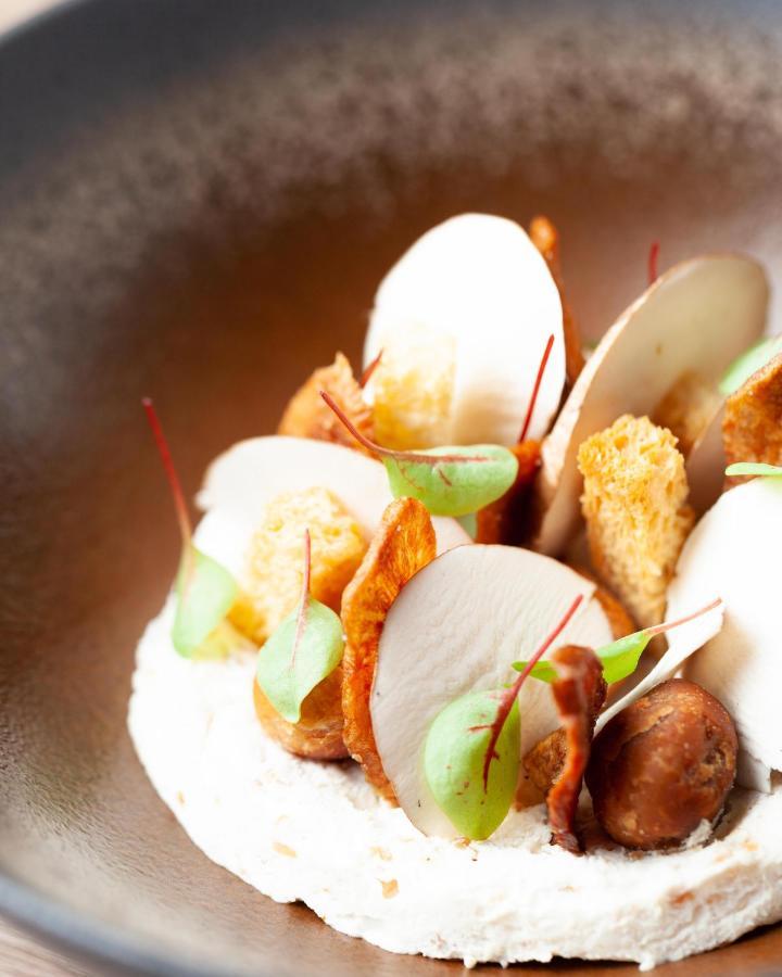 Le Boeuf Couronne - Hotel & Restaurant Chartres- Logis Hotels Zewnętrze zdjęcie