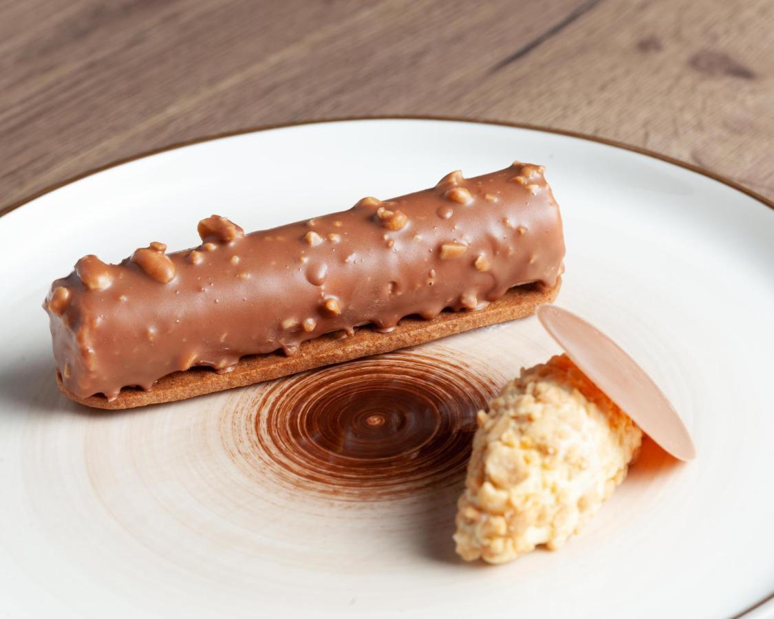 Le Boeuf Couronne - Hotel & Restaurant Chartres- Logis Hotels Zewnętrze zdjęcie