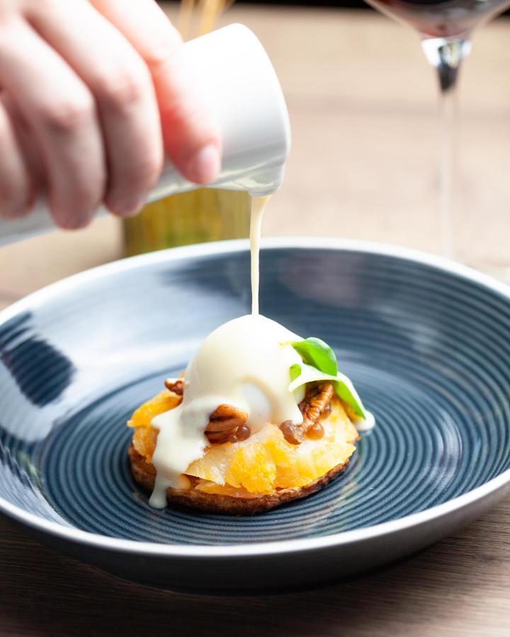 Le Boeuf Couronne - Hotel & Restaurant Chartres- Logis Hotels Zewnętrze zdjęcie