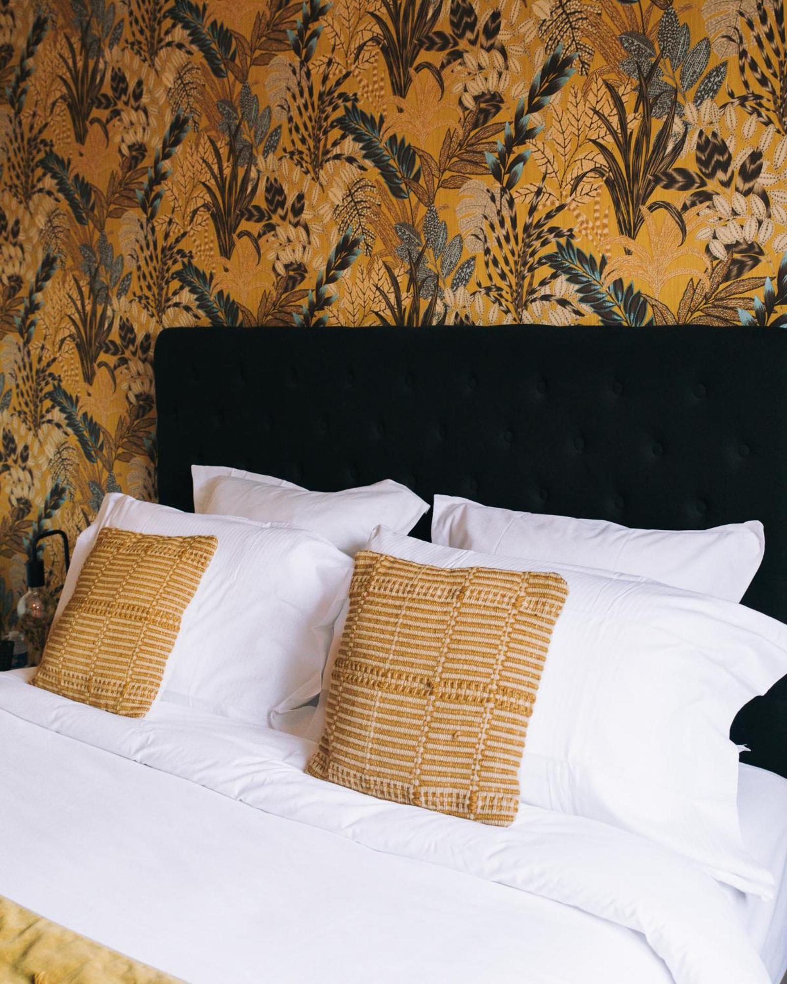 Le Boeuf Couronne - Hotel & Restaurant Chartres- Logis Hotels Zewnętrze zdjęcie