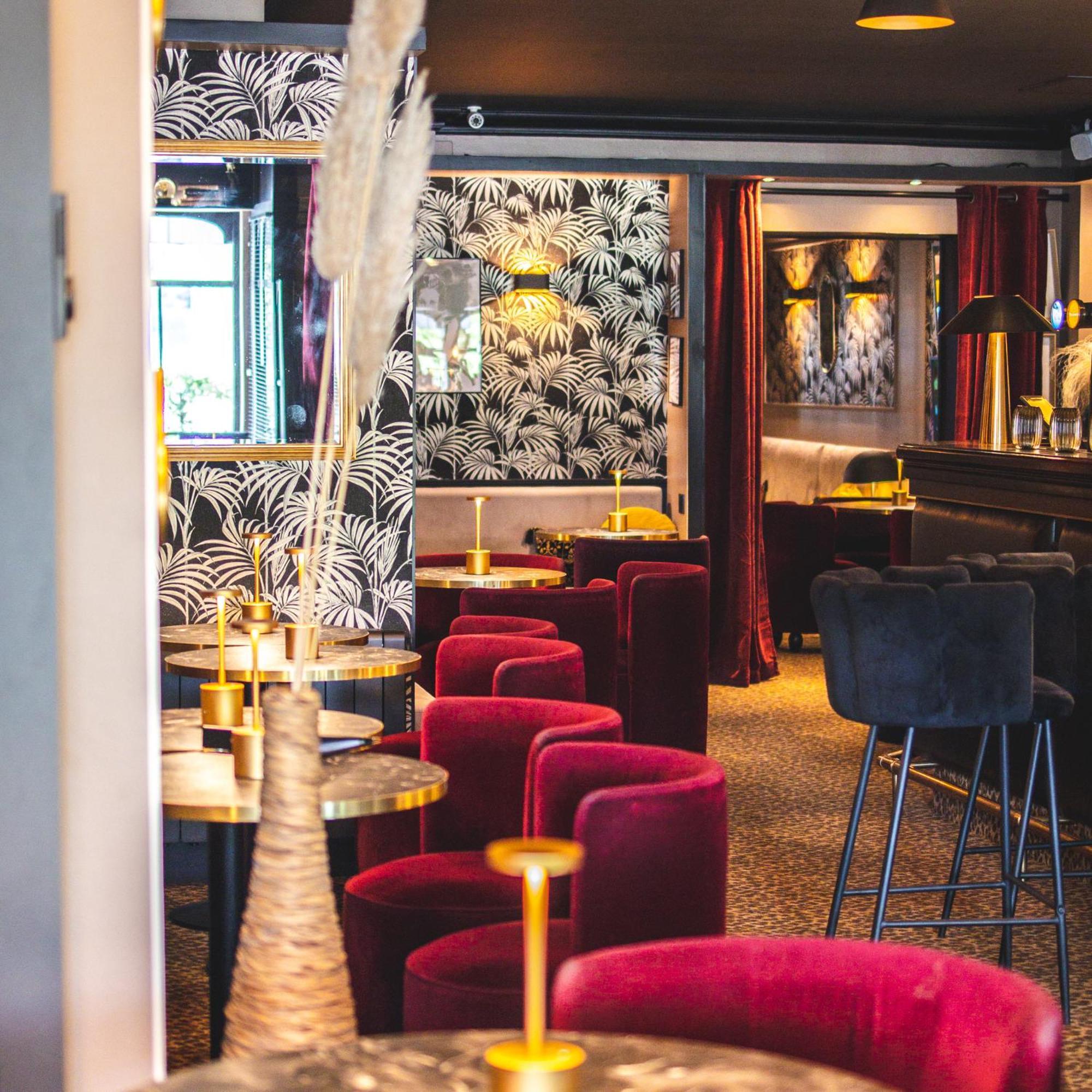 Le Boeuf Couronne - Hotel & Restaurant Chartres- Logis Hotels Zewnętrze zdjęcie