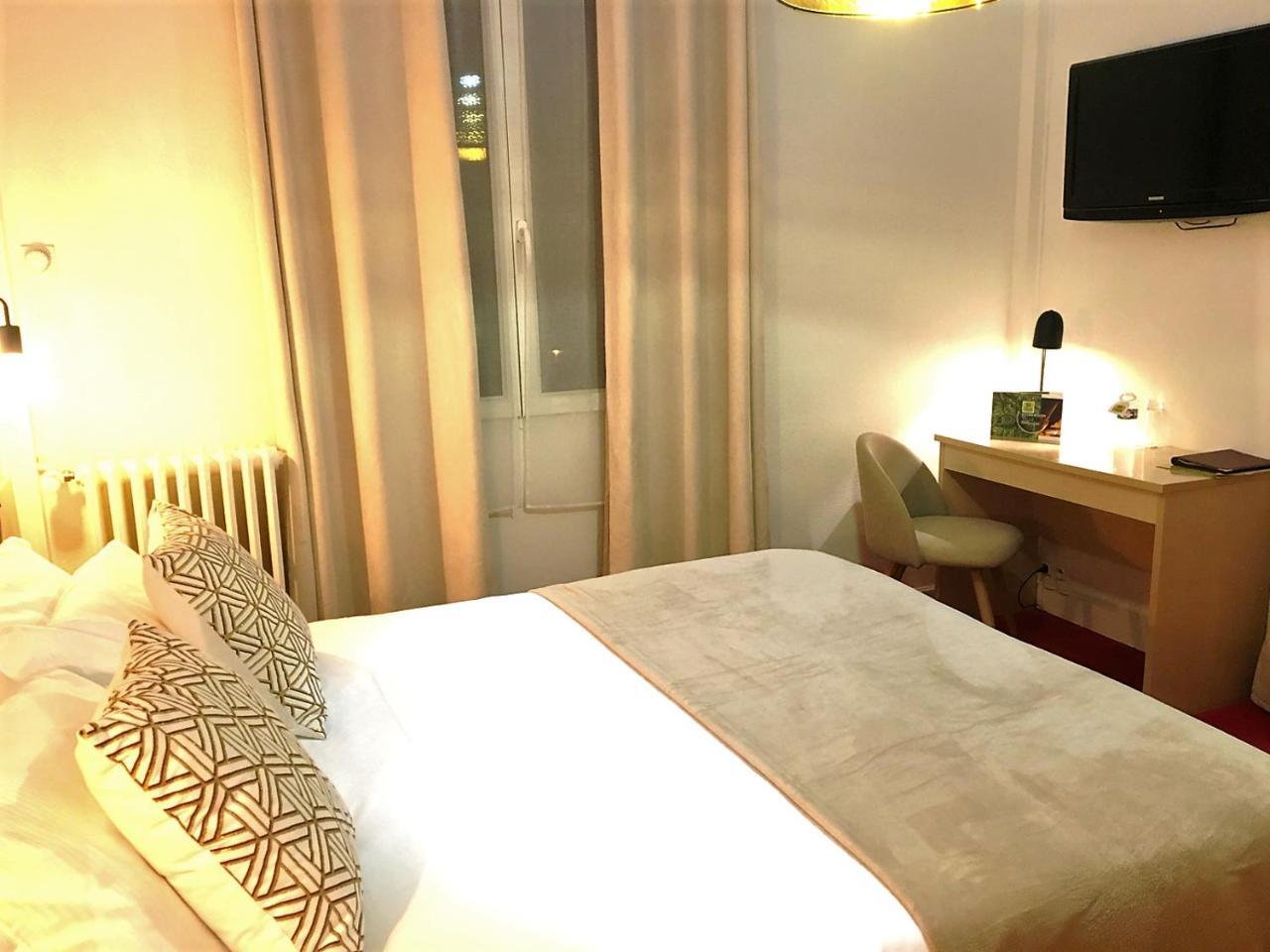 Le Boeuf Couronne - Hotel & Restaurant Chartres- Logis Hotels Zewnętrze zdjęcie